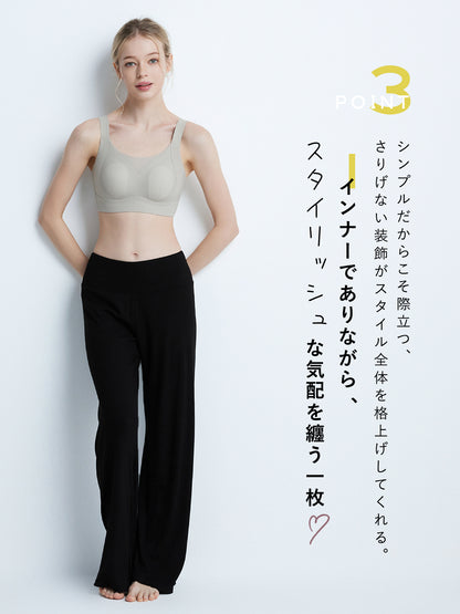 胸を小さく見せるブラ