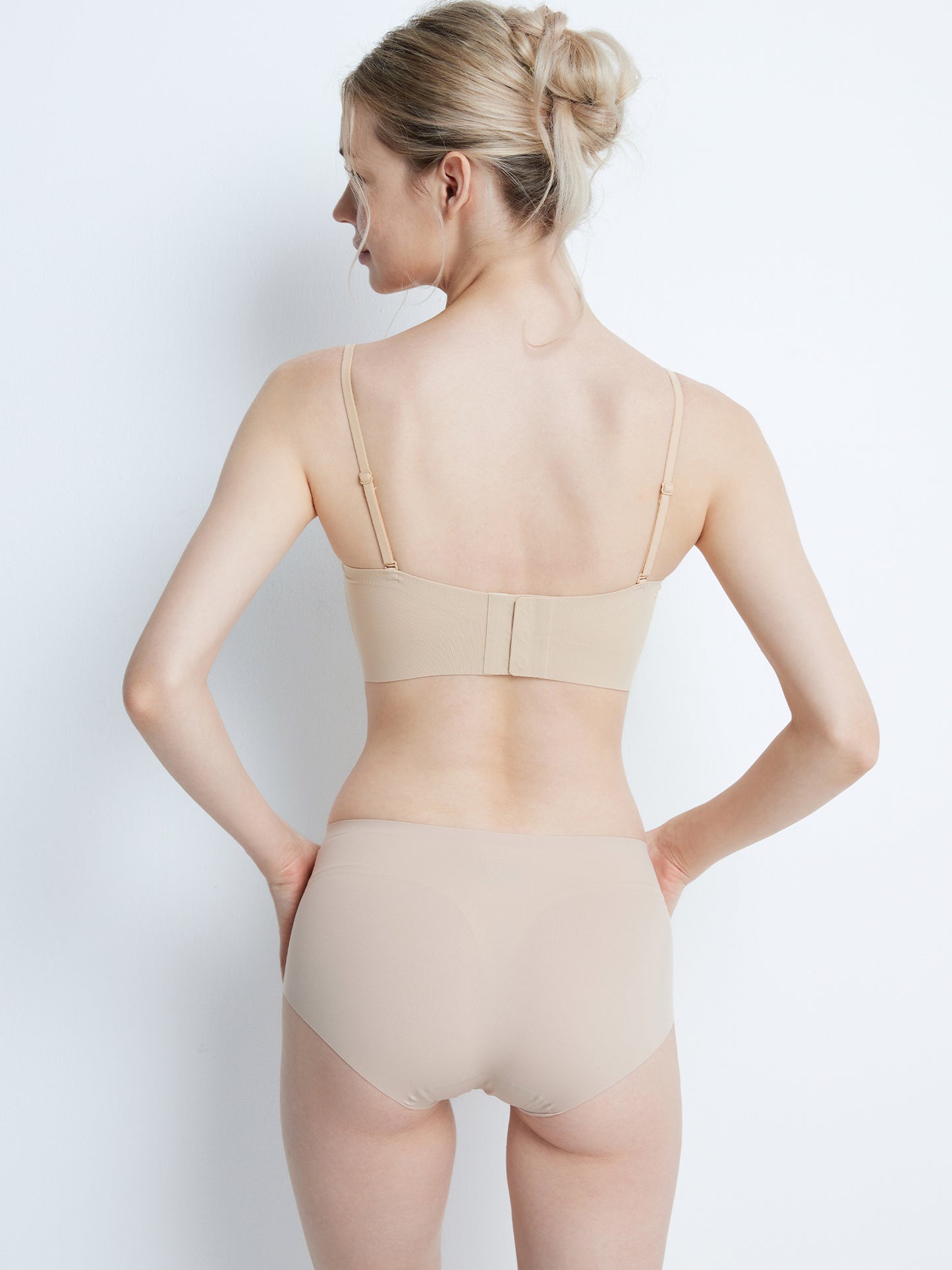 Softcute ストラップレスブラ 落ちない